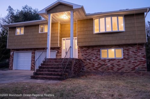 25 Bright Rd, Plumsted Township, NJ 08533-1203