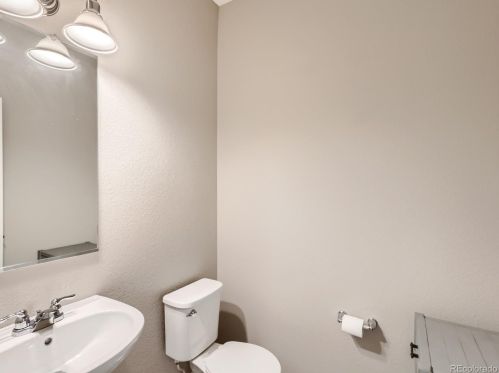 23161 Jamison Dr, Denver CO  80016 exterior