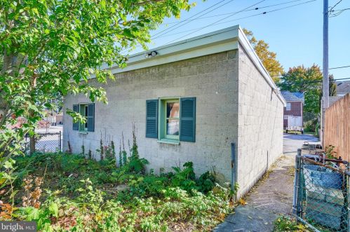 213 Broadway, Hanover PA 17331-2503 exterior