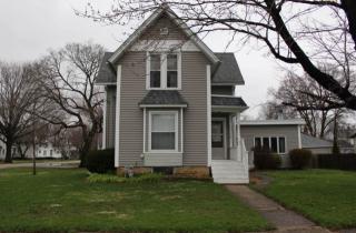 119 Jackson St, Belvidere, IL 61008-2217