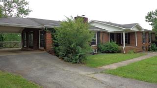 985 Yellow Creek Rd, Dickson, TN 37055-5034