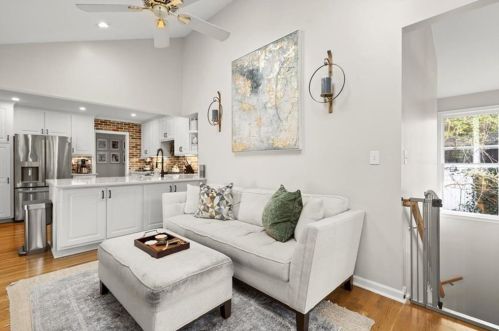 2122 Belvedere Dr, Atlanta GA  30318-1704 exterior