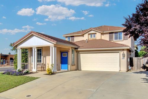 10098 Tuzza Ct, Elk Grove, CA 95757-5503