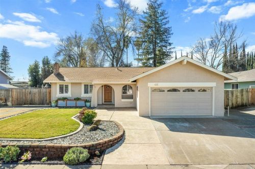 432 Dennis Dr, Vacaville, CA 95688-2120