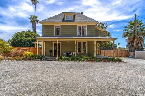 528 Roosevelt Rd, Redlands, CA 92374-5339