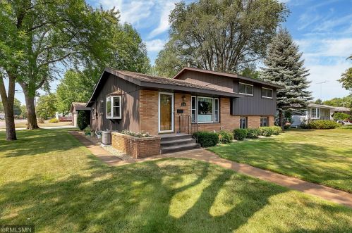 1103 29th Ave, Saint Cloud, MN 56303-2335