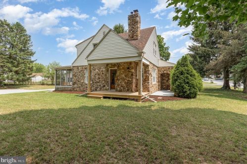 211 York Rd, Carlisle PA  17013-3154 exterior