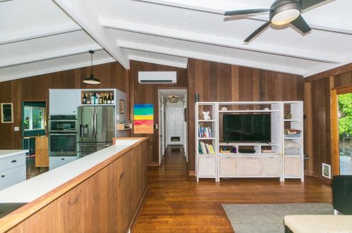 936 Hao St, Honolulu HI  96821-1623 exterior