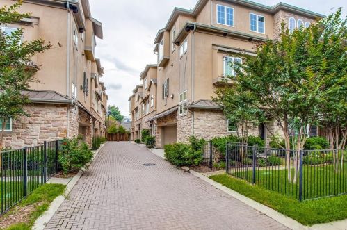 3619 Azure Ct, Dallas, TX 75219-3038