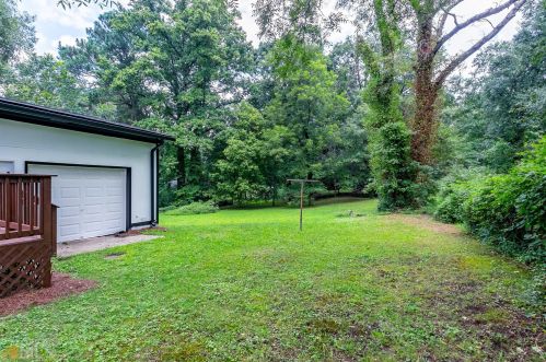 2892 Humphries Dr, Atlanta GA  30354-2434 exterior