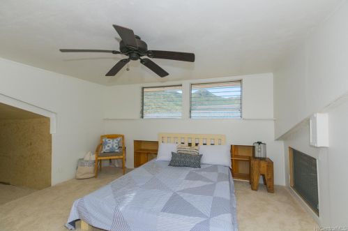 1279 Kaeleku St, Honolulu HI  96825-3005 exterior