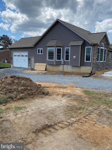 10716 Fairview Rd, Partlow, VA 22534