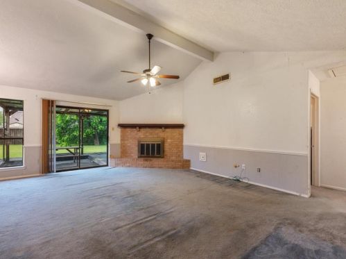 5014 Meadow Crest St, Morgans Point, TX 77571-2837