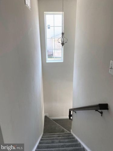 118 Un Rdg Dr, Charles Town WV 25414-4937 exterior