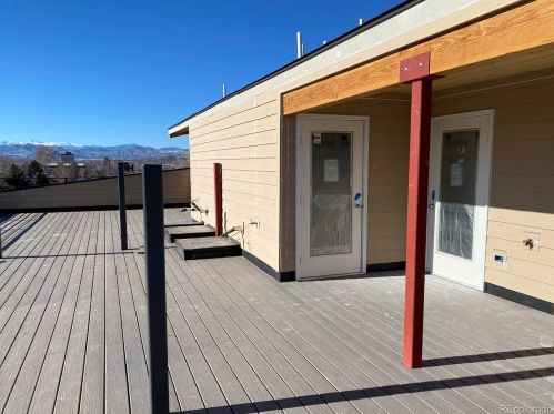 3310 Pearl St, Englewood CO 80113-2714 exterior