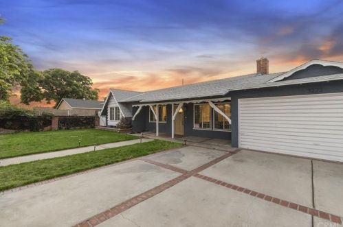 3223 Stonybrook Dr, Anaheim CA  92804-3023 exterior