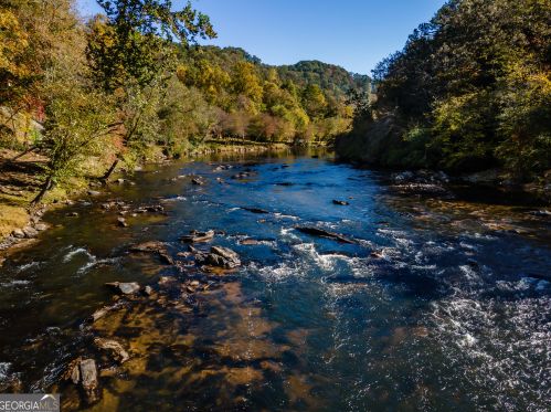 399 River Rd, Ellijay, GA 30540-6292