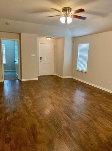 486 Nottingham Loop, Uhland TX  78640-2502 exterior