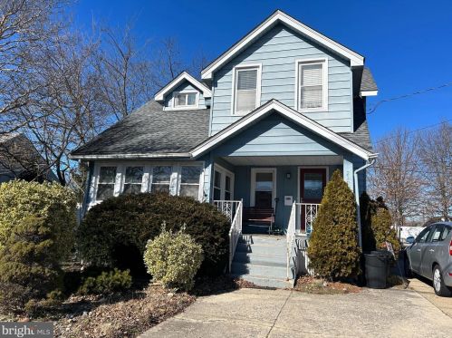 239 Evesham Rd, Runnemede, NJ 08078-1932