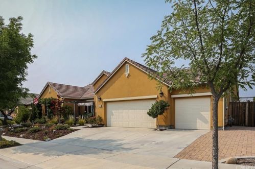 2025 Vista Oaks Way, Lake Nacimiento, CA 93446-7158