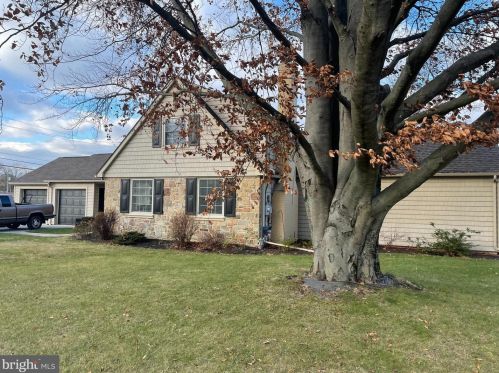 200 Clearview Rd, Hanover, PA 17331-1309