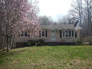 264 Bashon Hill Rd, Bozrah, CT 06334-1214
