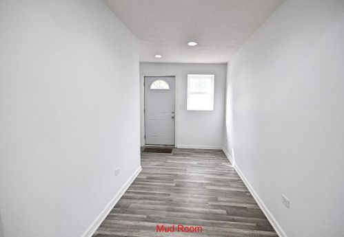 561 Dover St, Joliet, IL 60432-2950