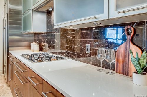 555 Clayton St, Denver CO  80206-4232 exterior