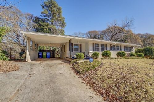 801 Casplan St, Atlanta, GA 30310-4723