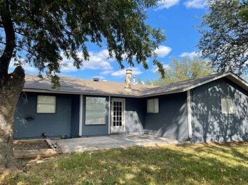 803 Buckingham Pl, Austin TX  78745-5549 exterior