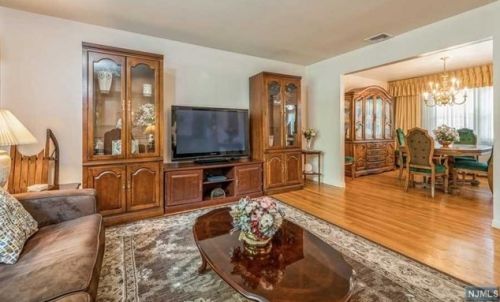 23 Meadow Ln, Hackettstown NJ  07840-4115 exterior