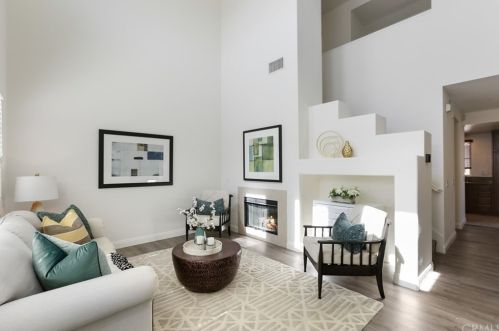 127 Danbrook, Irvine CA  92603-1024 exterior