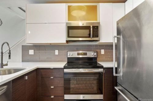 3262 Elm St, Denver CO  80207-7311 exterior