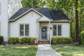 126 Windward Ct, Cary, NC 27513-2845