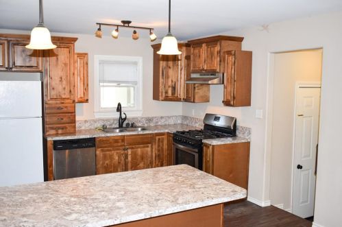 1909 Navidad St, Victoria, TX 77901-2203