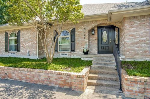 9120 Dunmore Dr, Dallas, TX 75231-4010