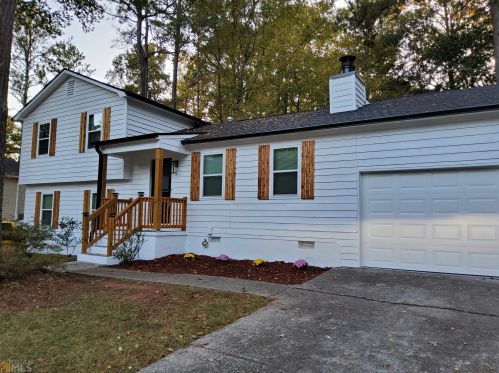 3032 Landmark Dr, Marietta, GA 30060-5475