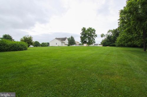 309 Nansfield Dr, Harpers Ferry WV  25425-3159 exterior