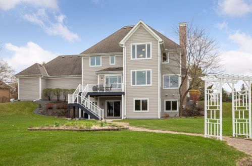 9100 Heritage Way, Saint Paul MN  55125-5034 exterior