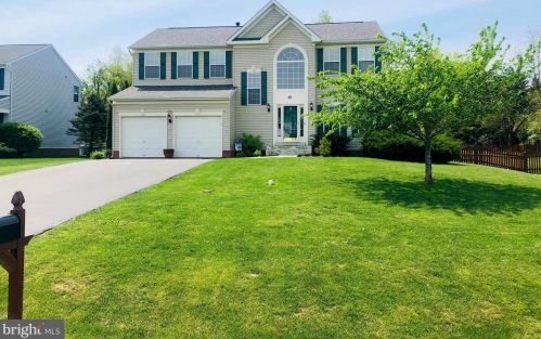 36 Avenel Ct, Charles Town, WV 25414-4766
