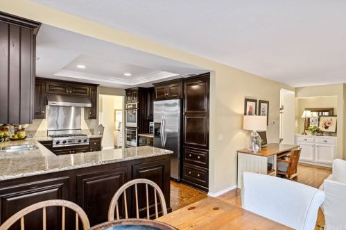 16 Chenile, Irvine CA  92614-7528 exterior