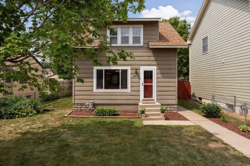 3947 Unity Ave, Minneapolis MN  55422-2039 exterior