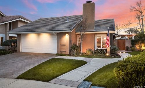 8 Campanero, Irvine CA  92620-1821 exterior