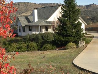 1618 Cheyenne Rd, Copperopolis, CA 95228-9263