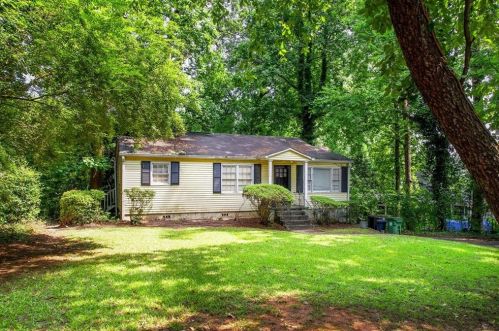 1711 Bridgeport Dr, Atlanta GA  30329-2531 exterior