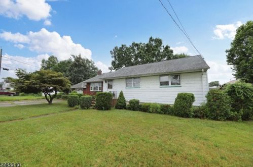 63 Rosengren Ave, Paterson, NJ 07512-2049