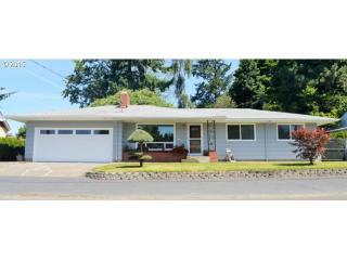 8515 Schuyler St, Portland, OR 97220-5546