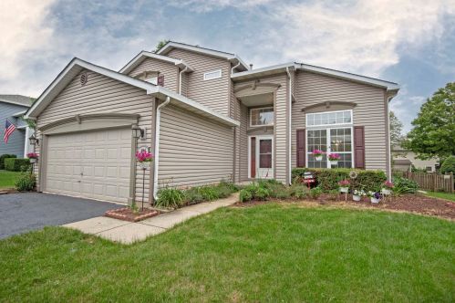 194 Sparrow Ln, Lemont, IL 60490-4566