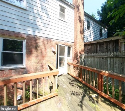 12021 Valleywood Dr, Silver Spring MD 20902-2236 exterior