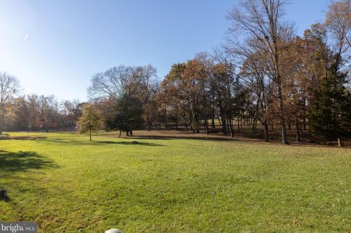13378 Hungerford Pl, Herndon VA  20170-4365 exterior